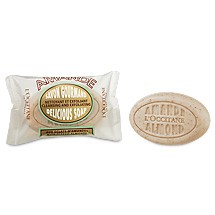 loccitane 08 2015 almond delicious soap 5