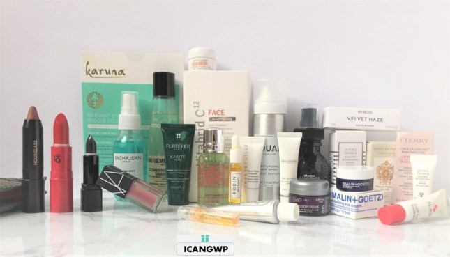 Barneys Love Yourself Gift Bag 2017 Fall Review by I can GWP blog - your gift with purchase destination - all.JPG-resized