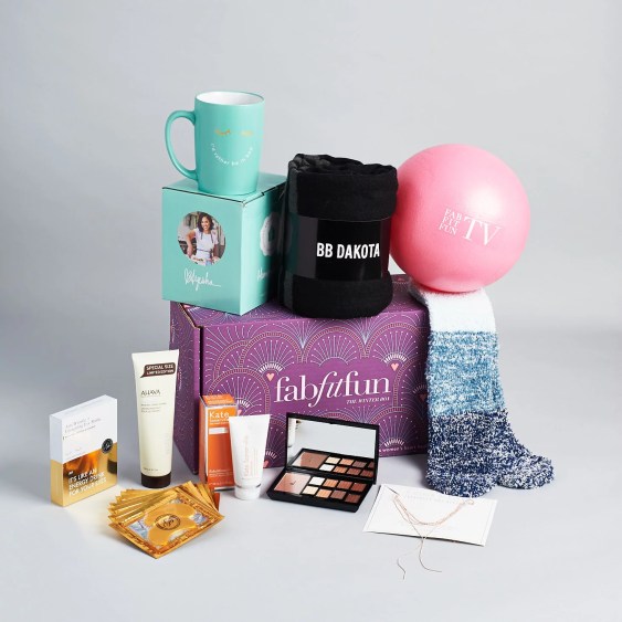 fabfitfun winter box 2017 see more at icangwp beauty blog 2
