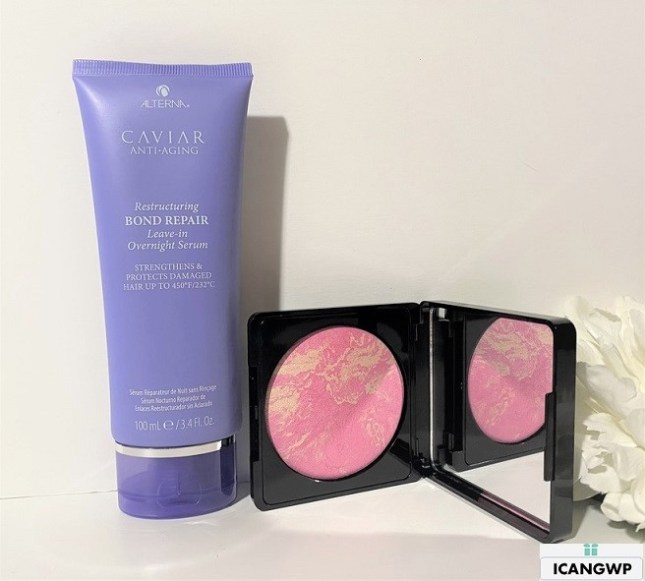 Glossybox advent calendar 2019 USA Icangwp blog day 3 day 4