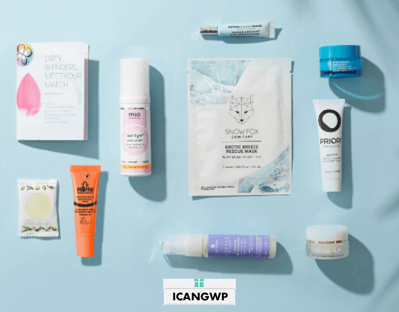 lookfantastic FREE 10-Piece Beauty Bag (Worth $90) When You Spend $90 icangwp
