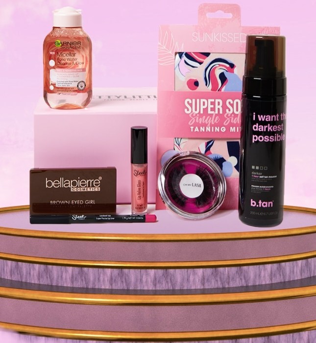 prettylittlething beauty box going out box icangwp blog