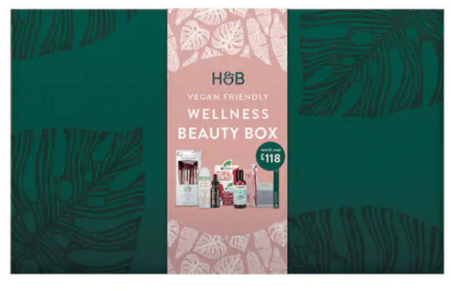 Screenshot 2021-06-22 at 19-13-45 H B Clean Conscious Monthly Beauty Edit - Wellness Box Holland Barrett - the UK’s Leading[...]