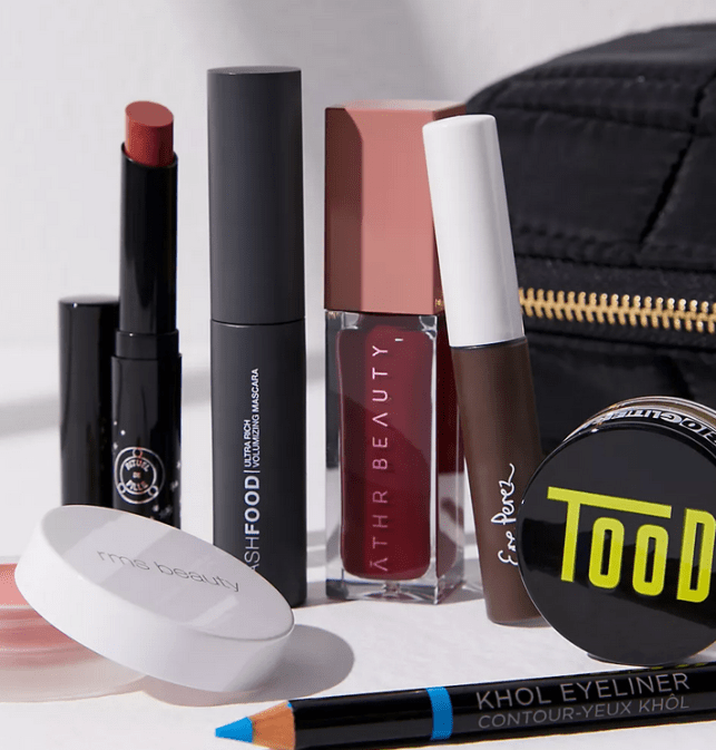 Screenshot 2022-11-09 at 16-10-19 FP Favorites Curated Makeup Bag