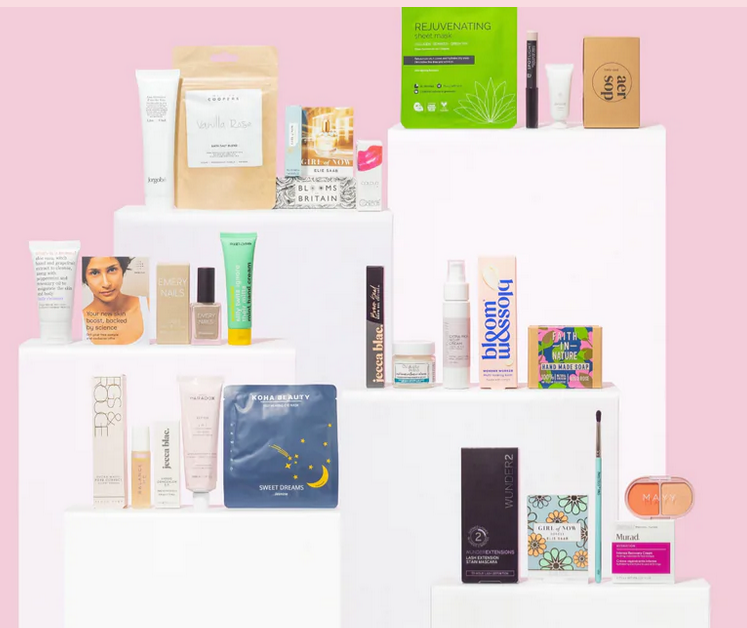 Screenshot 2022-11-28 at 17-03-12 Roccabox Beauty Box The Luxury Beauty Subscription Subscribe Today