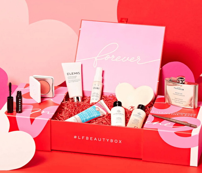 Screenshot 2023-01-19 at 10-26-33 The LOOKFANTASTIC Beauty Box Love Collection (Worth over $221)
