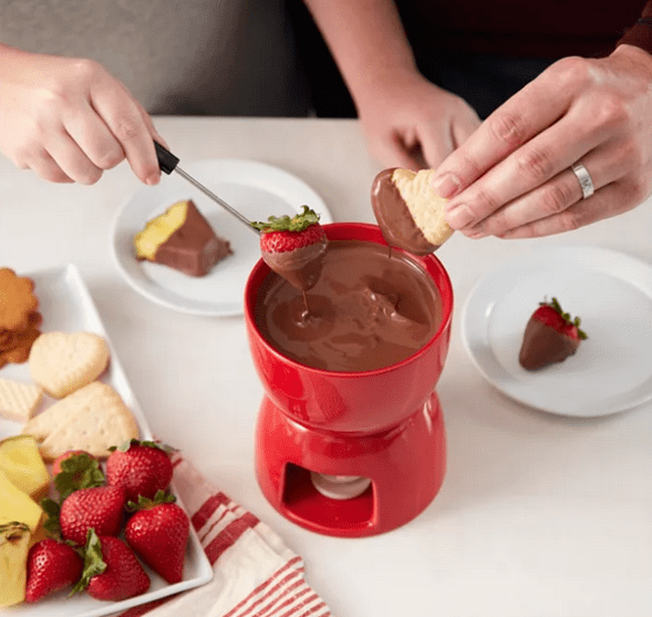 Screenshot 2023-02-07 at 15-48-47 Wilton Mini Fondue Set &amp; Reviews - Bakeware - Kitchen - Macy's