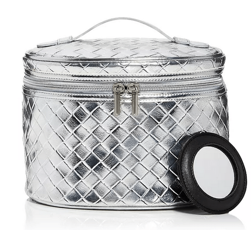 Screenshot 2023-04-18 at 09-04-39 Bloomingdale's Gift with any $150 with Any Beauty Purchase! Beauty &amp; Cosmetics - Bloomingdale's