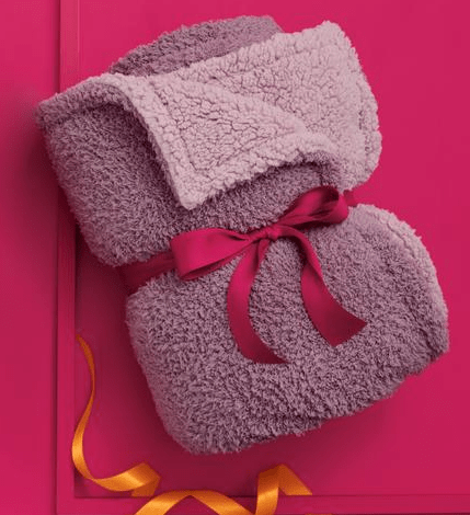 Screenshot 2023-11-30 at 09-03-09 Ulta Beauty Holiday Beauty Deals are Here!