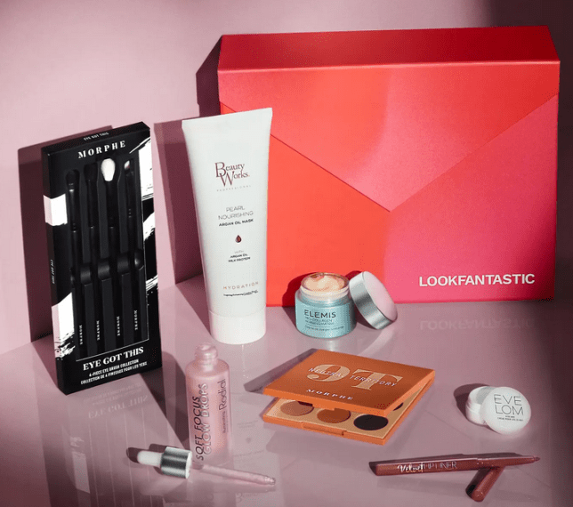 Screenshot 2024-01-31 at 15-59-10 LOOKFANTASTIC Valentine's Day Beauty Edit (worth over £231)